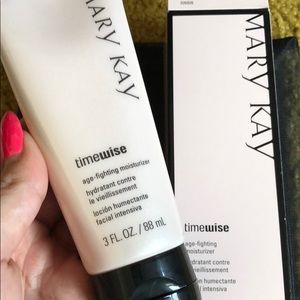 MaryKay TimeWise Age-Fighting Moisturizer